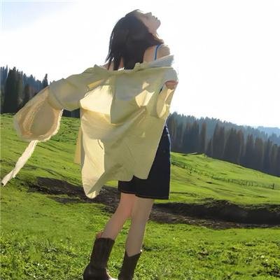 带剑女孩